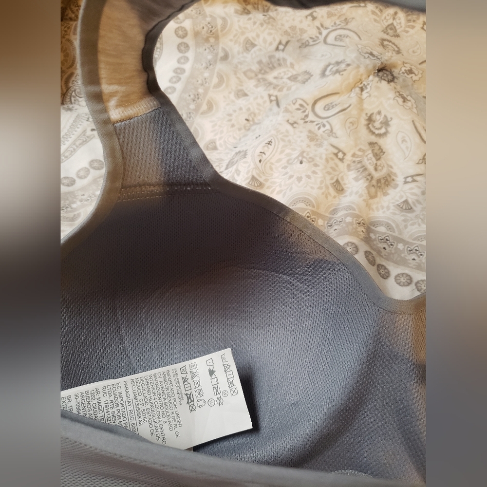UNDER ARMOUR High-Impact Support Sports Bra 36D 1259953 Full Coverage Racerback - Picture 5 of 16